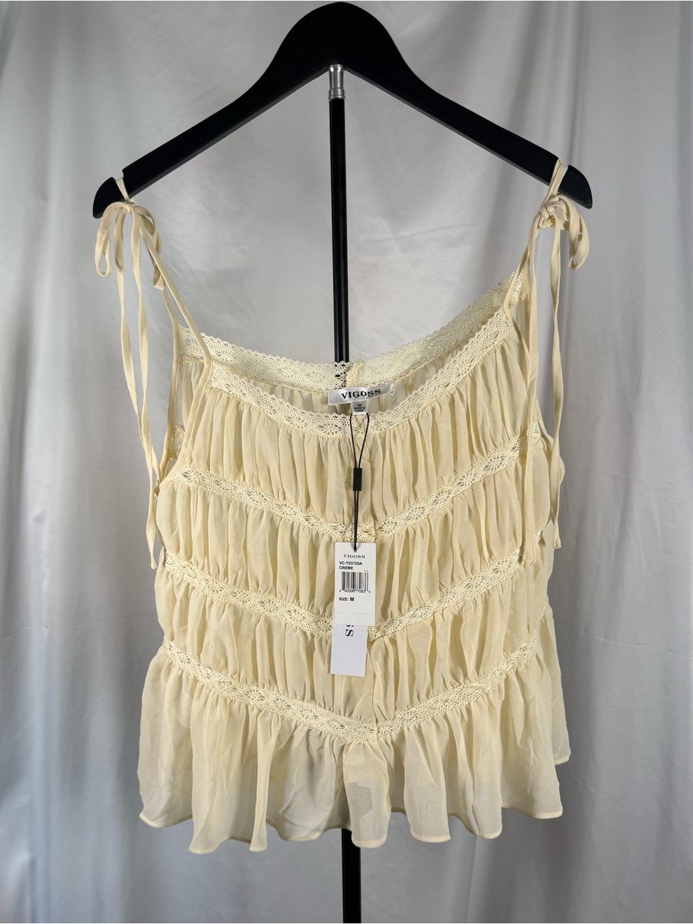 VIGOSS NWT Cream Lace Ruffle Tank Top Size M